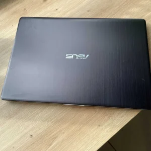 Laptop Asus Vivobook S14 / I5 8 GEN / 256 GB / 8 GB RAM + GW 12 MSC