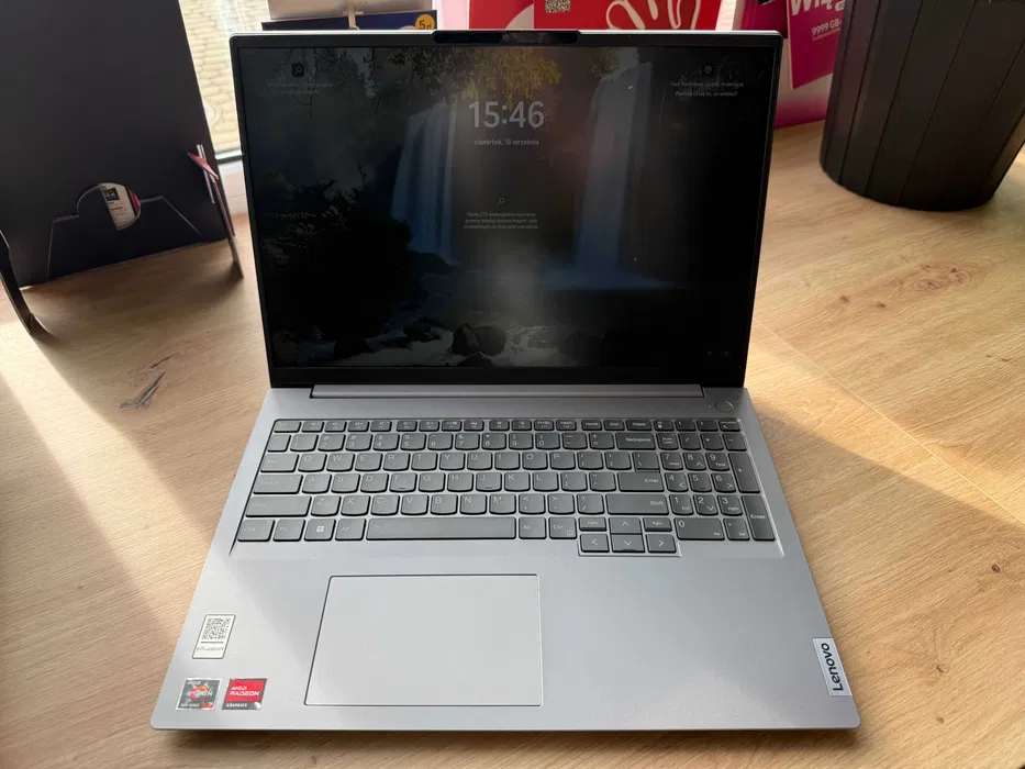 Laptop Lenovo ThinkBook 16 AQIVD83I – Ryzen 7 + GW 12 msc - obrazek 2