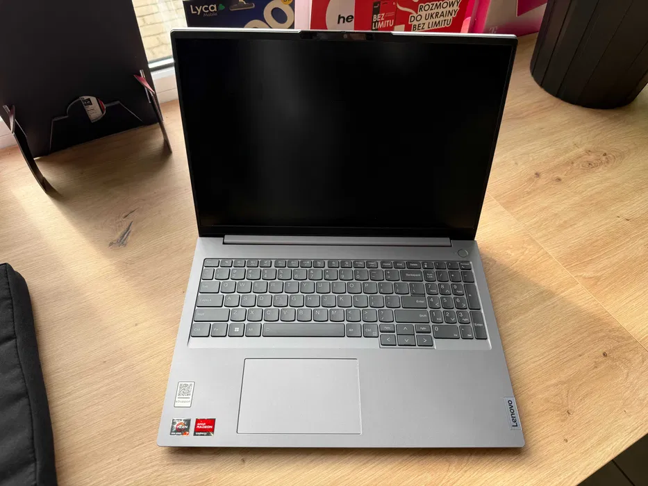 Laptop Lenovo ThinkBook 16 AQIVD83I – Ryzen 7 + GW 12 msc - obrazek 3