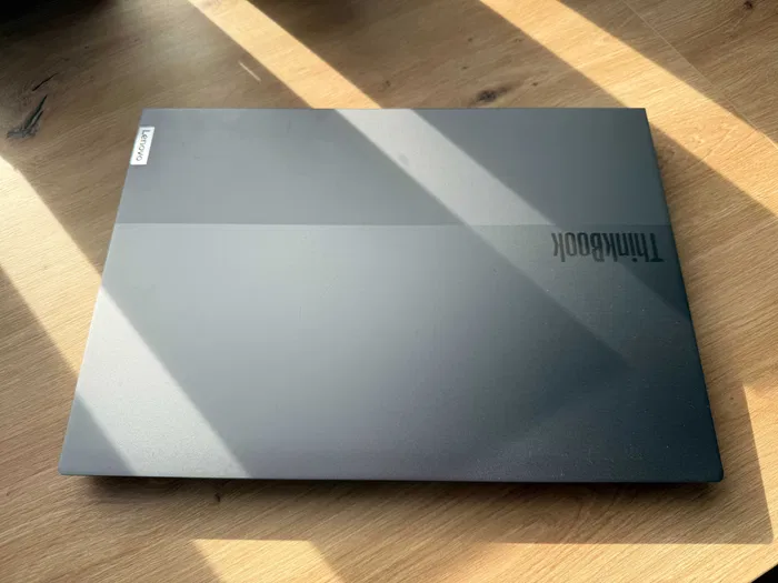 Laptop Lenovo ThinkBook 16 AQIVD83I – Ryzen 7 + GW 12 msc