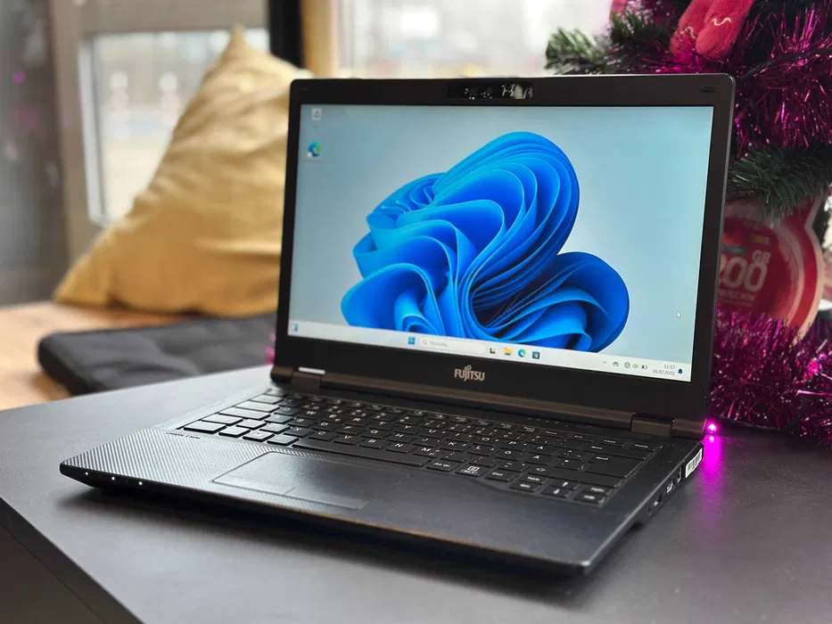 Laptop Fujitsu Lifebook E5410 I3-10110U 8GB/256GB, Gwarancja 12mcy!