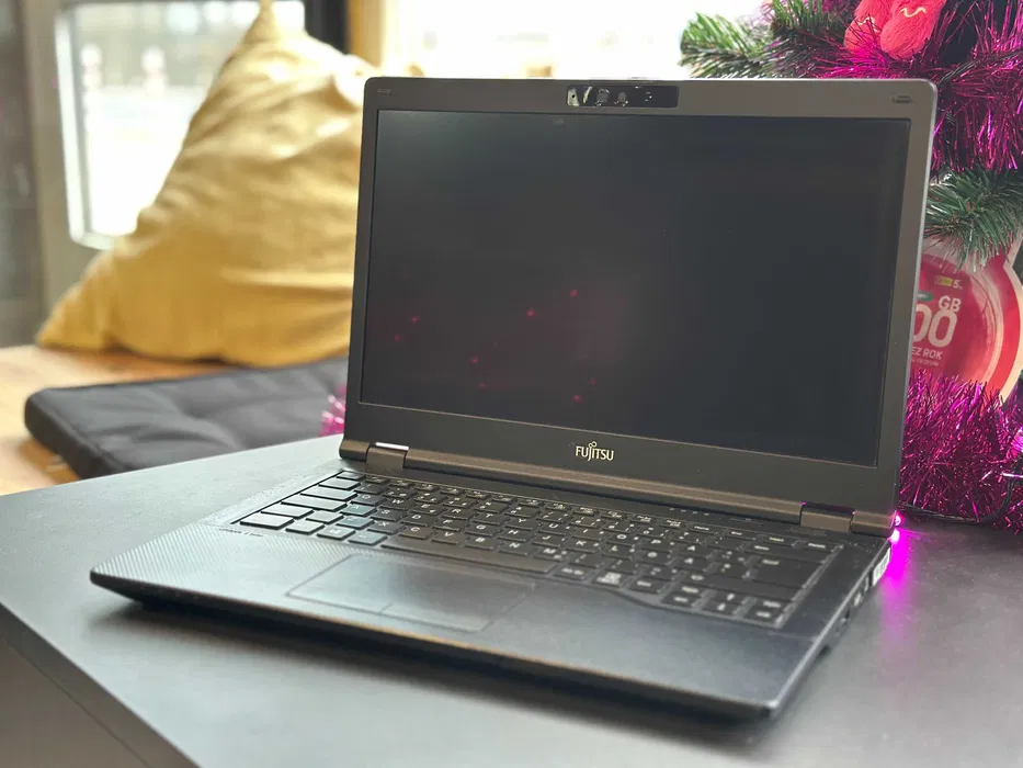 Laptop Fujitsu Lifebook E5410 I3-10110U 8GB/256GB, Gwarancja 12mcy! - obrazek 2