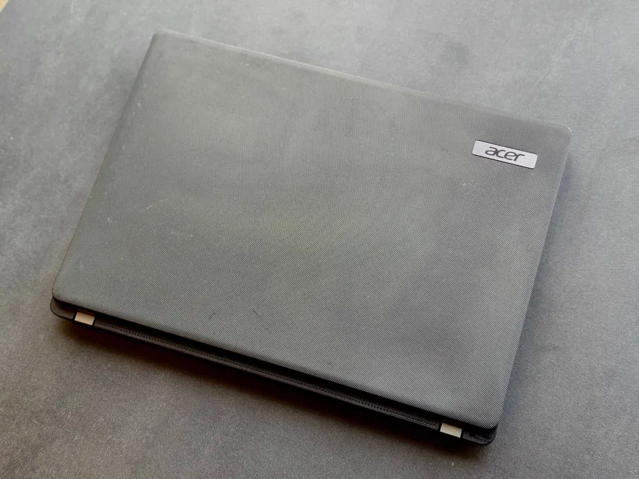 Laptop Acer TravelMate P214 i5-10gen 256GB/8GB - obrazek 3