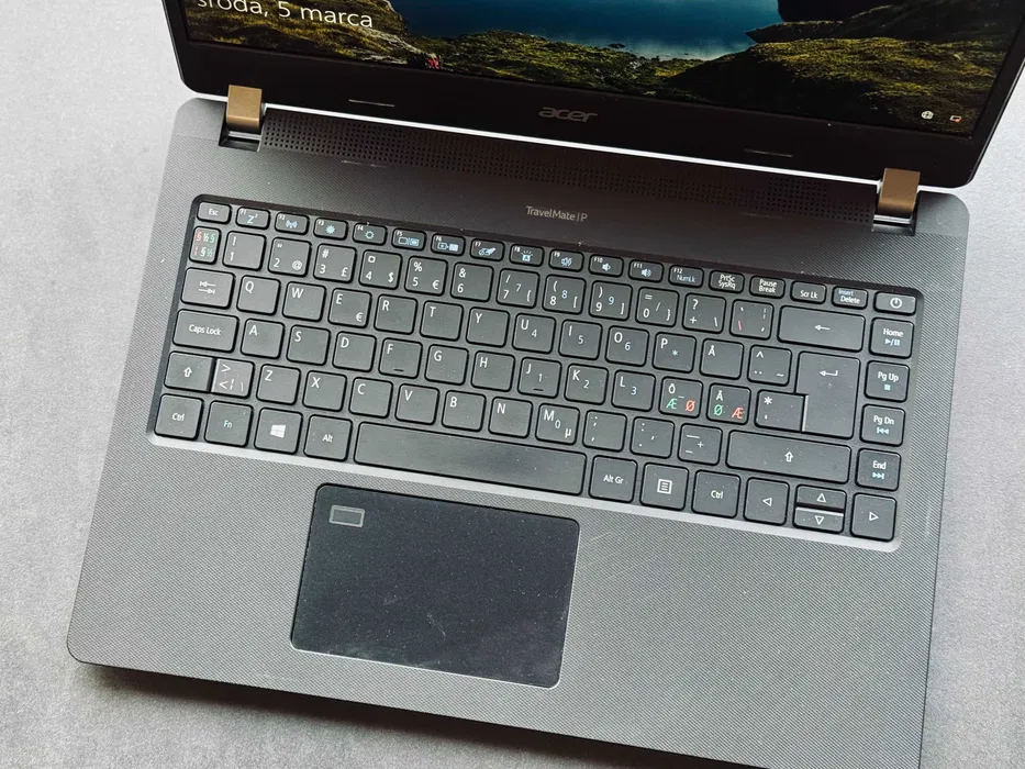 Laptop Acer TravelMate P214 i5-10gen 256GB/8GB - obrazek 2