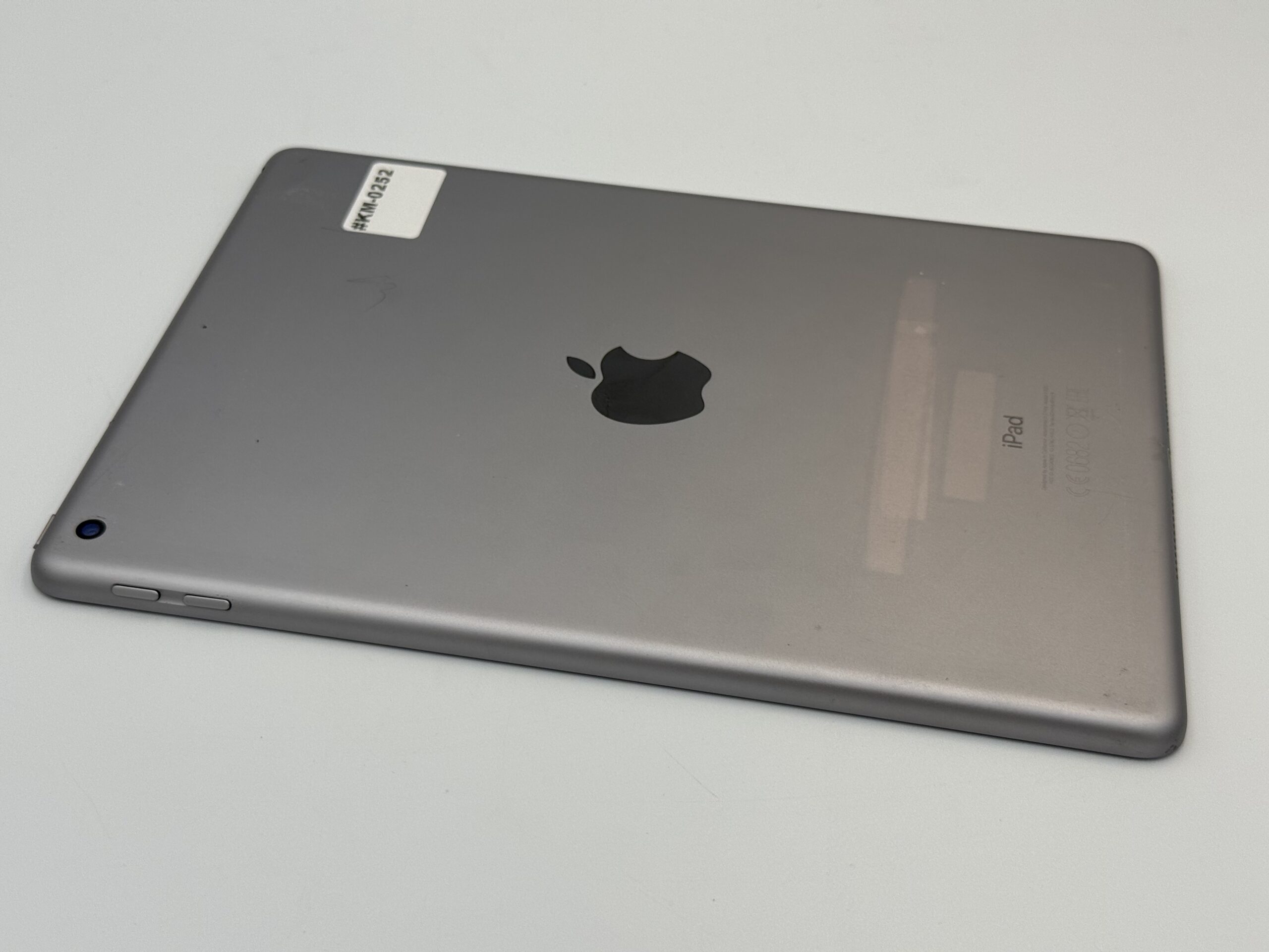 Apple iPad 5 gen. 32 GB szary Wi-Fi - obrazek 3