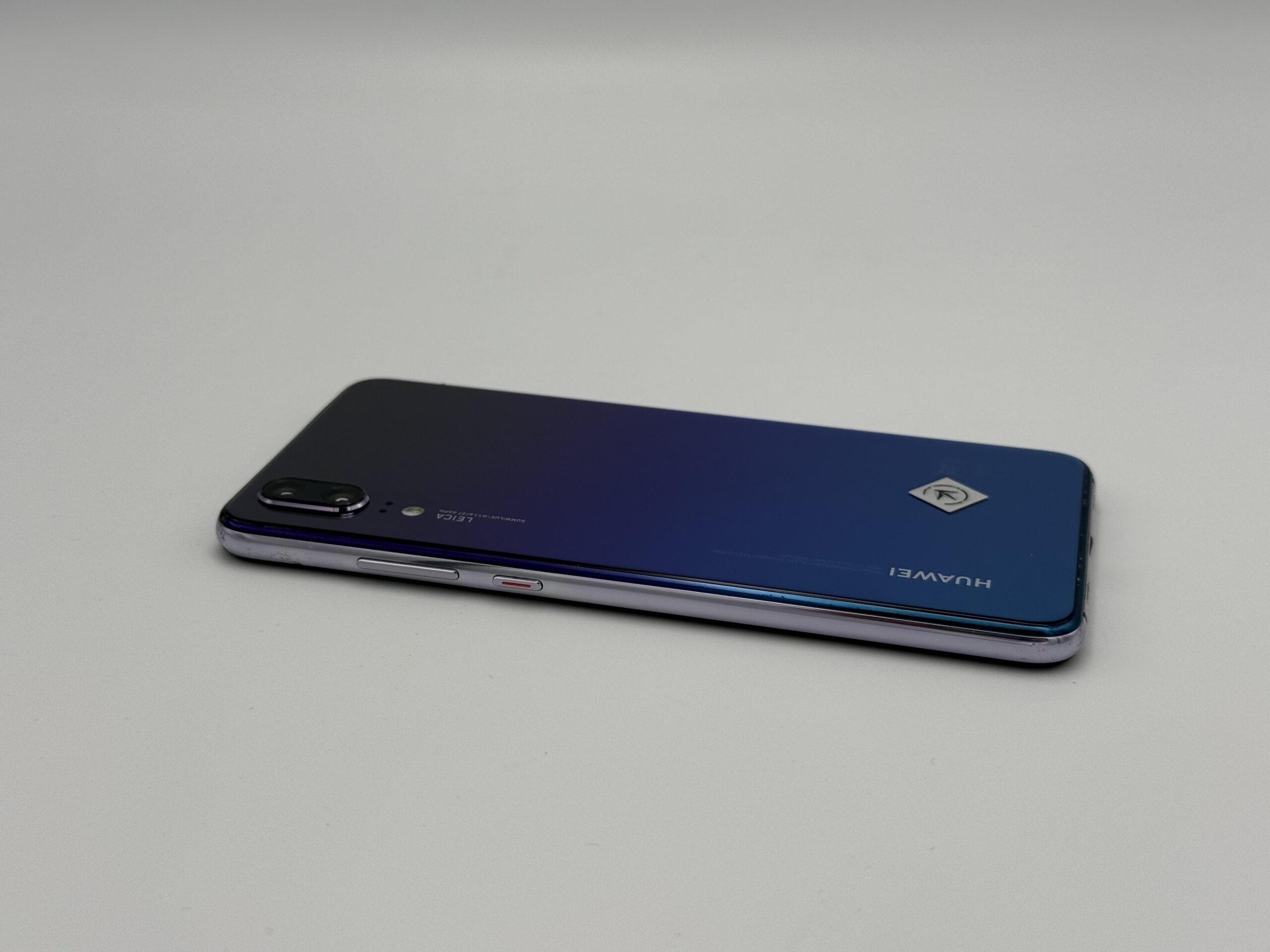Smartfon Huawei P20 64 GB / 4 GB niebieski | GW3M - obrazek 4