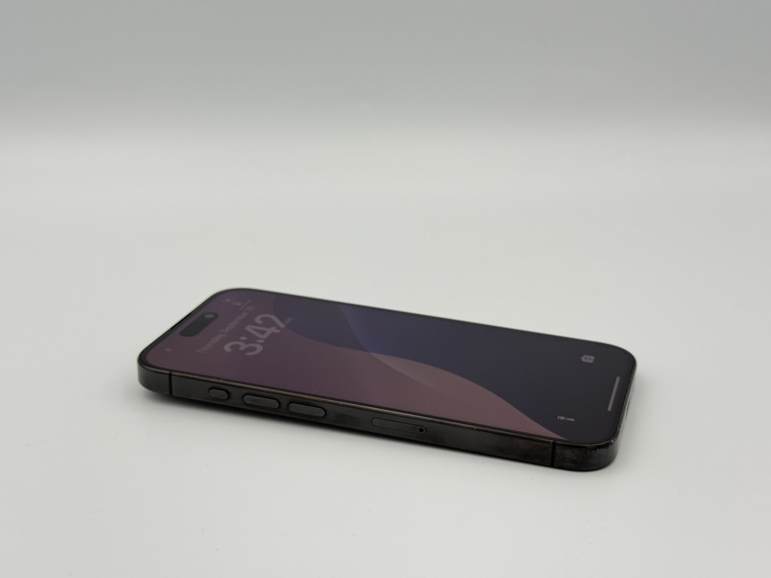 Smartfon Apple iPhone 15 Pro 128GB tytan czarny BAT 100%
